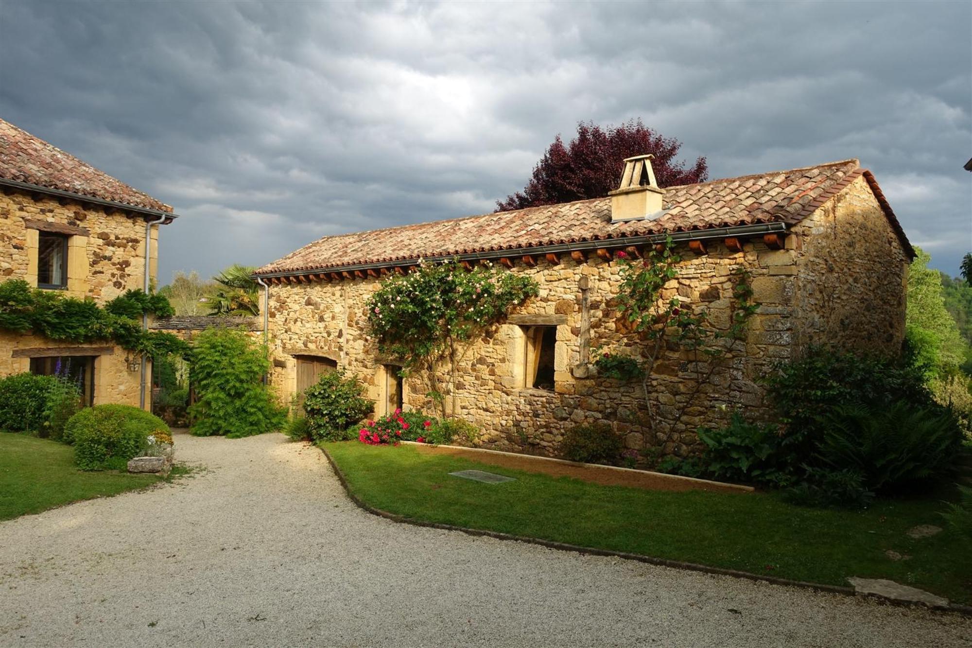 Domaine De Cournet Haut, A 17Th Century Property Set On A Calm, Idyllic Domain With Pool, Tennis, Bikes And More Les Vauries Esterno foto
