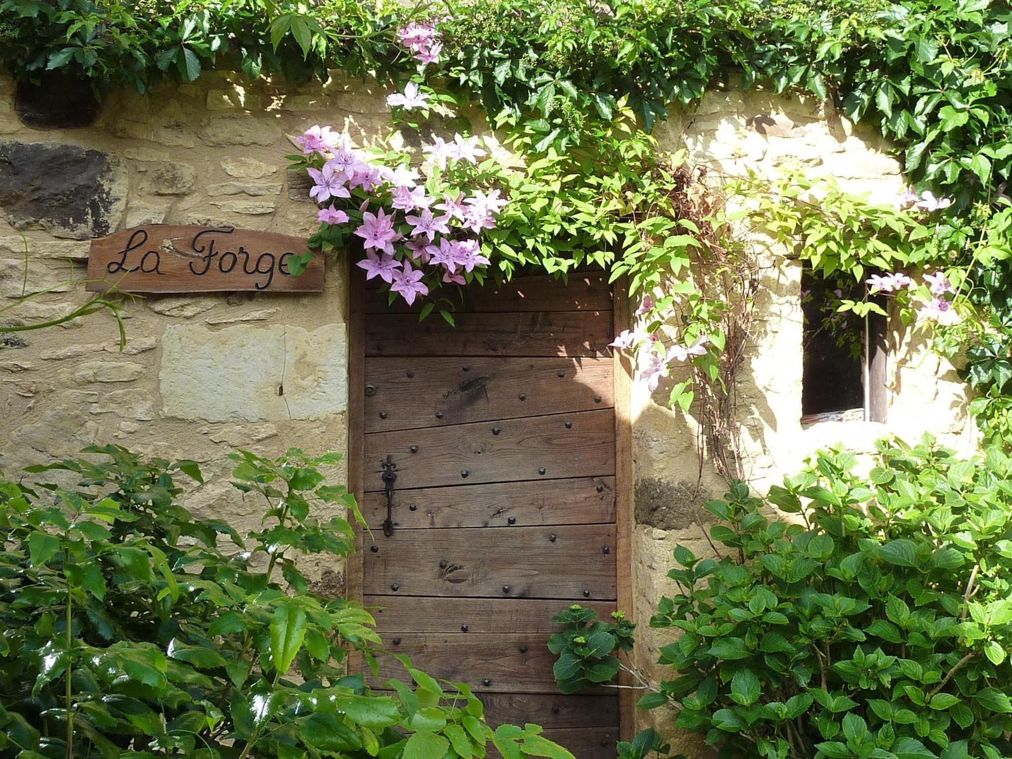 Domaine De Cournet Haut, A 17Th Century Property Set On A Calm, Idyllic Domain With Pool, Tennis, Bikes And More Les Vauries Esterno foto